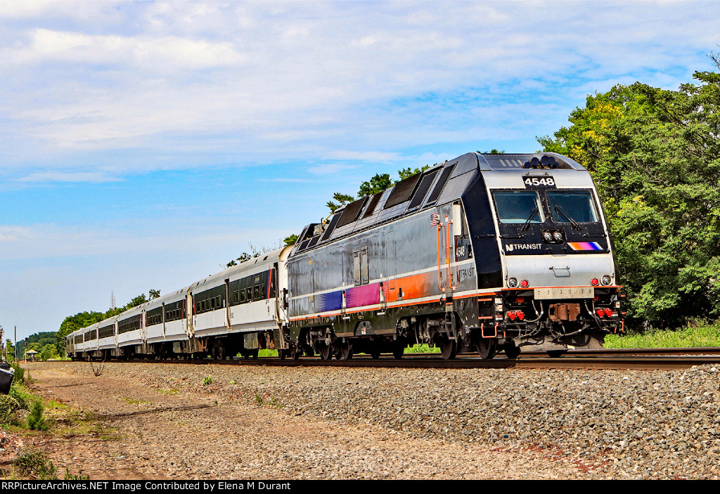 NJT 4548 on Train 5524